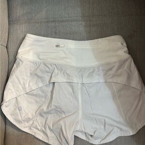 lululemon speed up short - mid rise - 4” - white - size 2 (tag not attached)